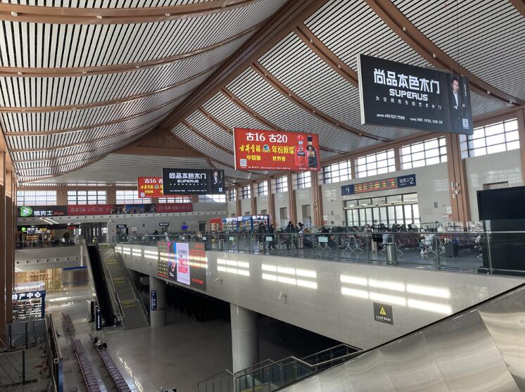 燈箱LED廣告非常有利于現(xiàn)代社會快節(jié)奏、效率高的生活